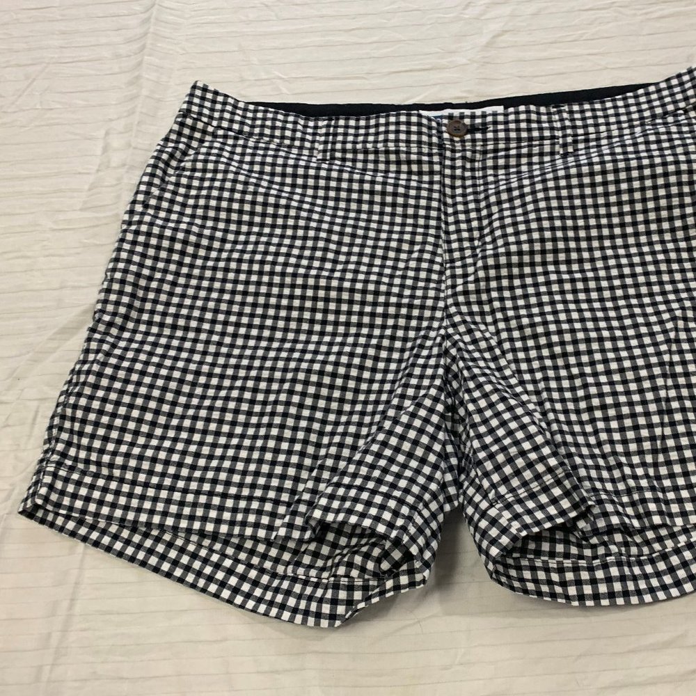 💐💐💐  OLD NAVY WOMENS SHORTS SIZE 14   💐💐💐 - Picture 2 of 8